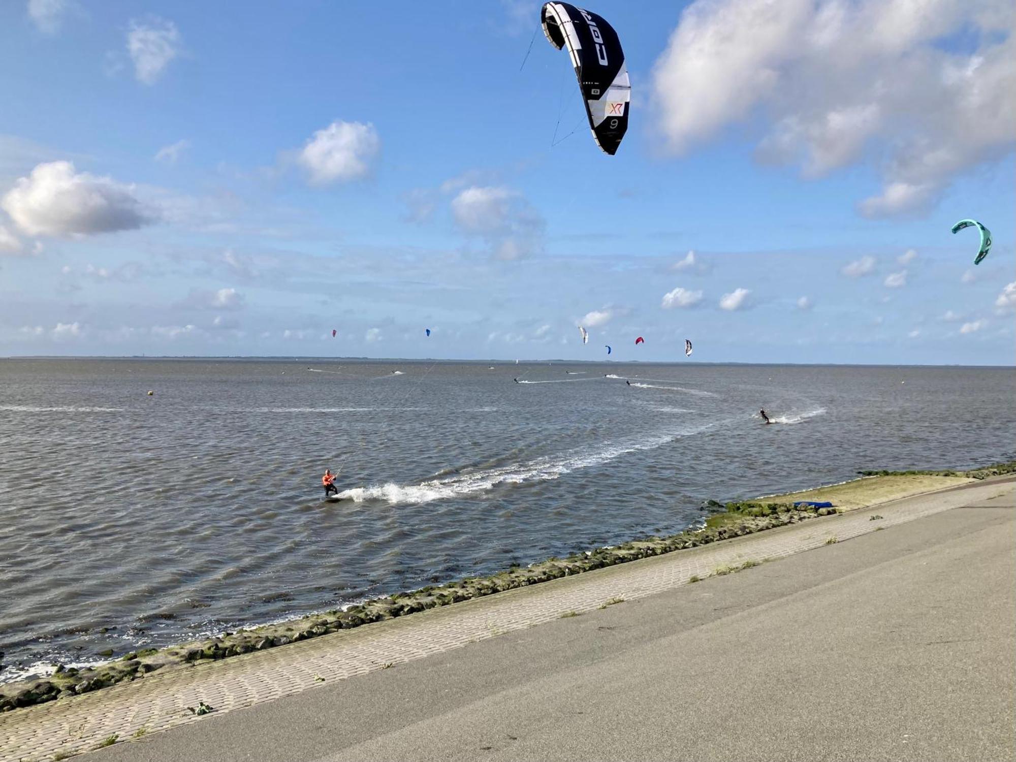 Leonie 6 Pers Holiday Home With A Large Garden Close To The Lauwersmeer Anjum Esterno foto